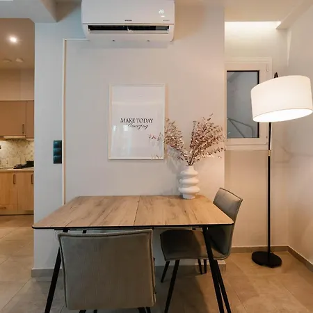 Phaedrus Living Zenonos Apartment